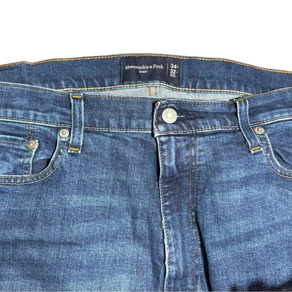 Abercrombie and Fitch Baggy Mens Jean in Dark Wash - Picture 5 of 6